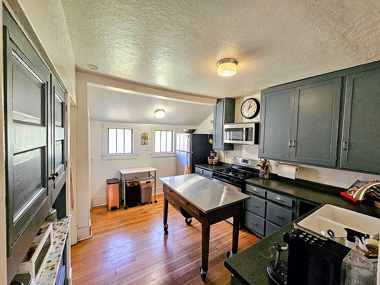 1815 W 12th Ave — Photo 3