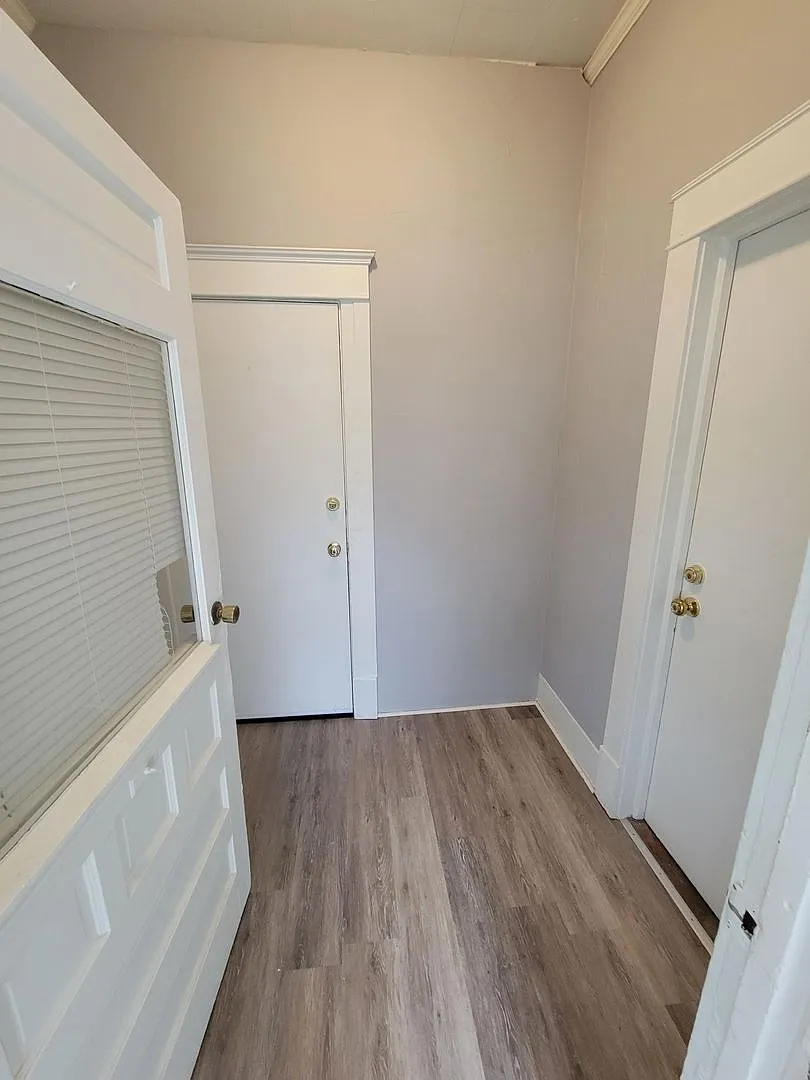 633 Tucker St -A — Photo 3