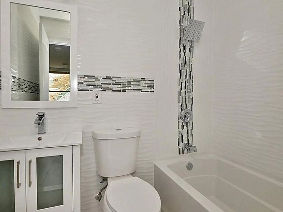 5th image of 74 Beacon Ave #2