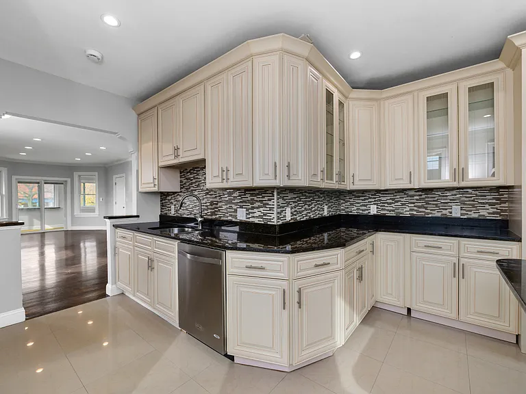 129 Lynnway #2 — Photo 3