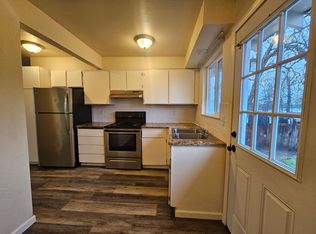 111-119 Peach St #17, Merlin, OR 97532