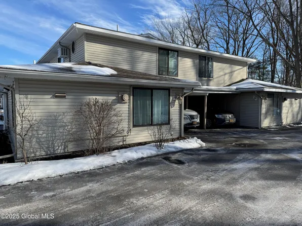 69 Yorkshire Drive #69, East Greenbush, NY 12061