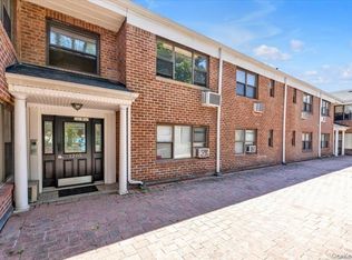 1205 E Broadway #F-13, Hewlett, NY