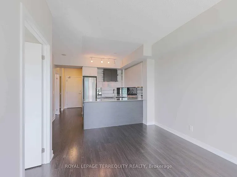 1830 Bloor St W #508 — Photo 11