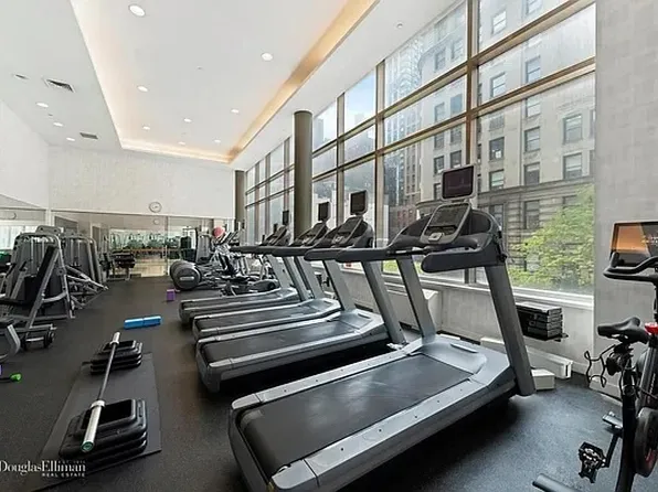 325 Fifth Avenue image 13 of 14