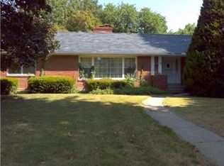 100 NE Normandy Ln, Kansas City, MO 64116