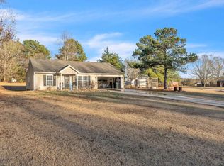 105 Laura Jane Ln, Gray Court, SC 29645