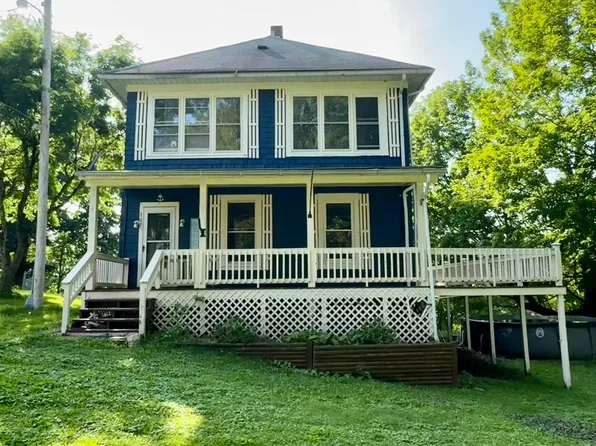 107 Jaycee Ave, Terra Alta, WV 26764
