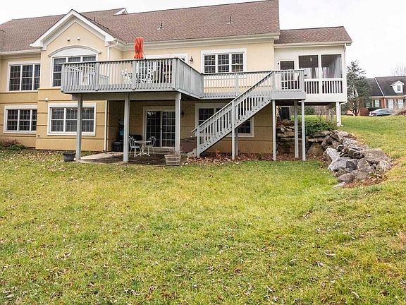 3rd image of 72 Greystone Dr