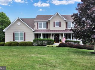 40 Sydney Dr, Hanover, PA 17331