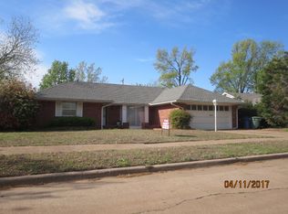 1216 Harding Ave, Edmond, OK 73013