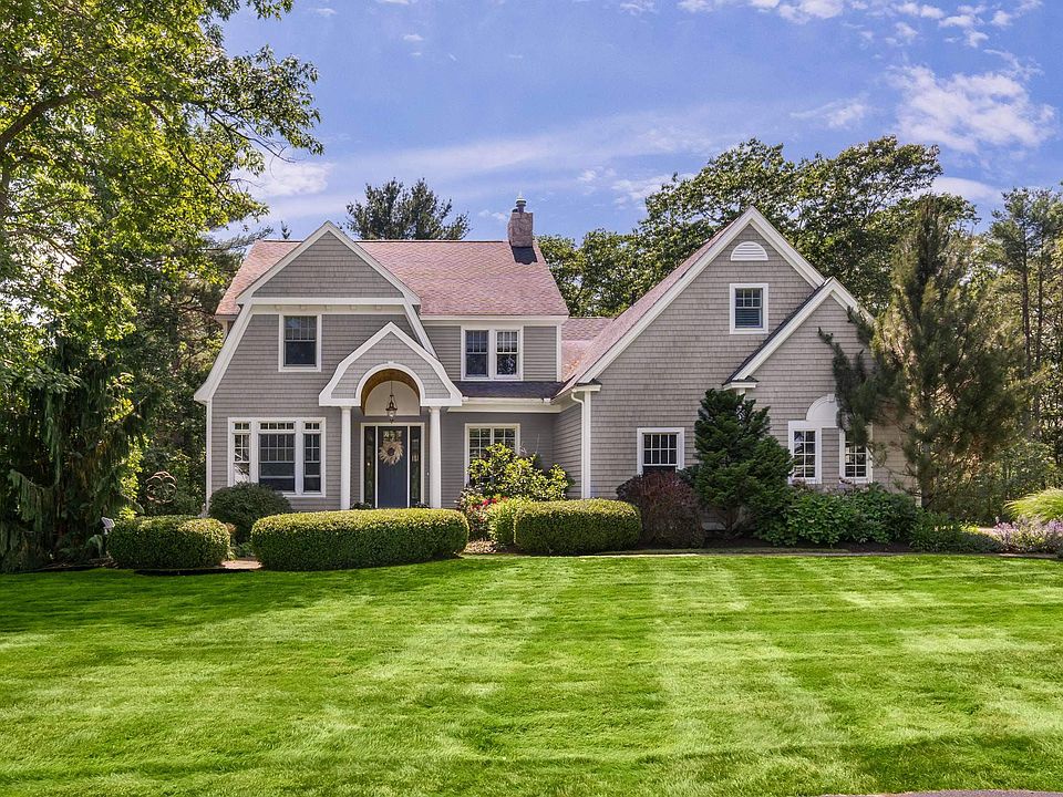 1st image of 21 Jeffrey Drive