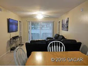 3921 SW 34th St — Photo 3