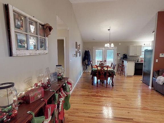 4th image of 5771 Charlene Dr