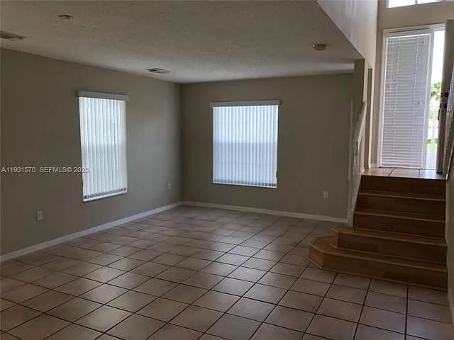 11274 SW 64th Ln — Photo 2