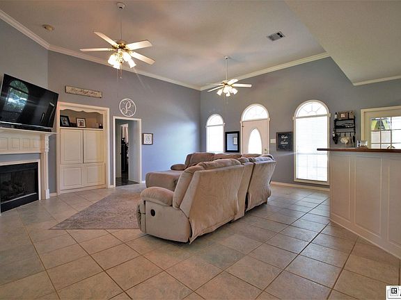 3rd image of 104 Mizell Ln
