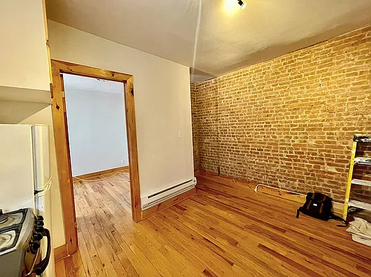 Rented by EXR | media 3