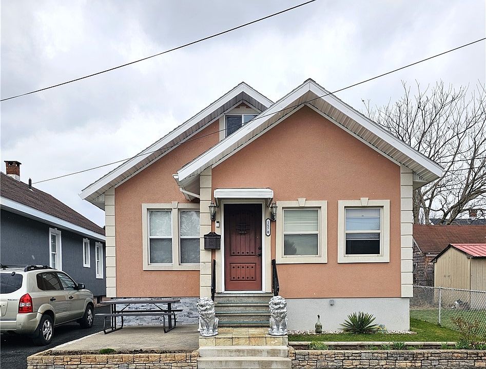 1st image of 1570 Delaware Ave