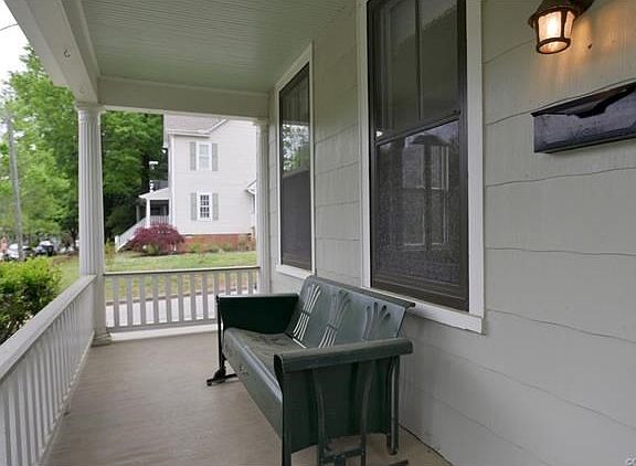 3rd image of 519 W 27th St