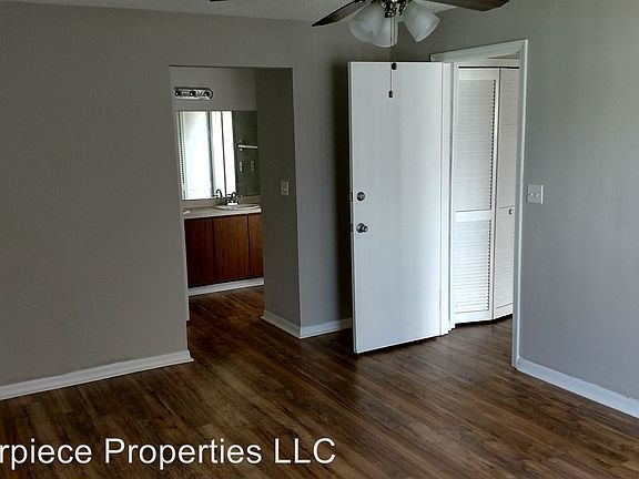 5th image of 143 Briarcliff Dr