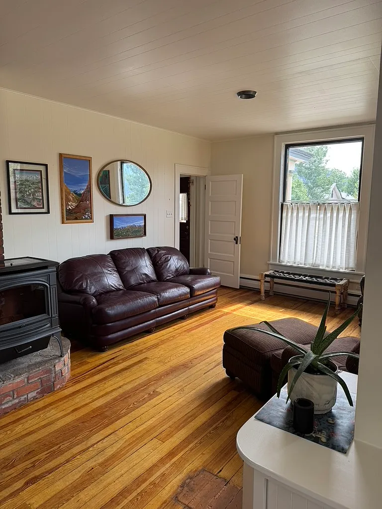 3 bed, 1.5 bath, 1580 sqft, $3,000 — Photo 4