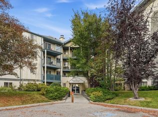 21 SW Dover Point SE #417, Calgary, AB T2B3K4
