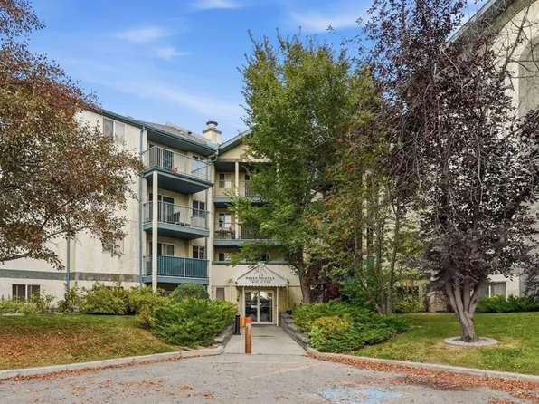 21 SW Dover Point SE #417, Calgary, AB T2B 3K4