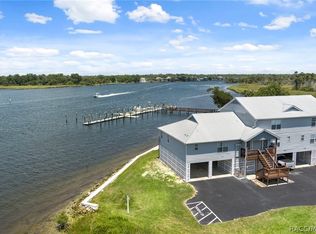 2857 N Rivers Edge Blvd, Crystal River, FL 34429