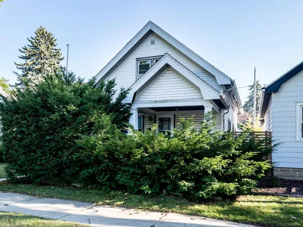 1005 East Holt AVENUE, Milwaukee, WI 53207