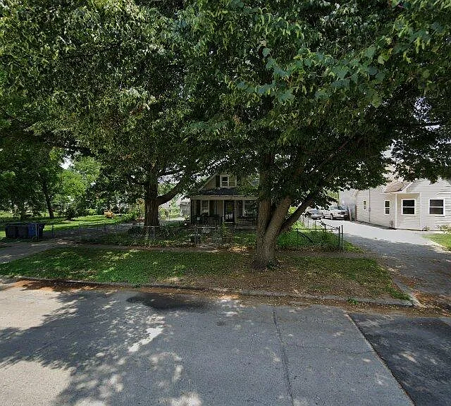 316 E Jackson Ave — Photo 1