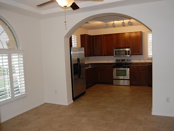 5th image of 1171 S Wade Dr