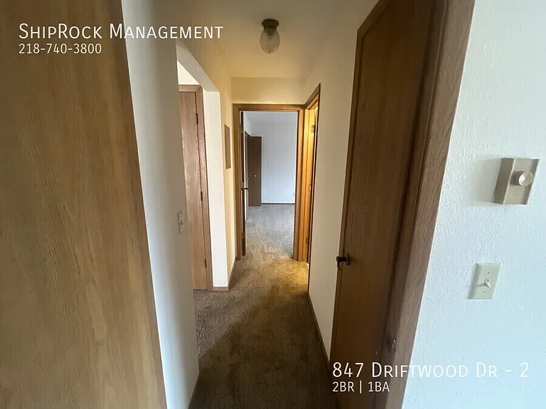 847 Driftwood Dr #2 — Photo 4