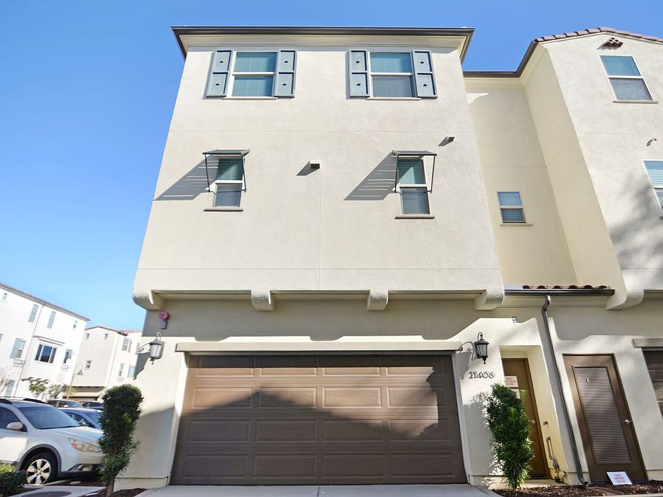 1st image of 21406 Dahlia Ct