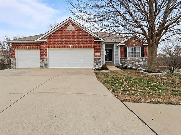 2nd image of 11142 Whispering Ln