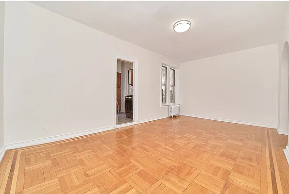 Rented by A&E Real Estate Management | media 16