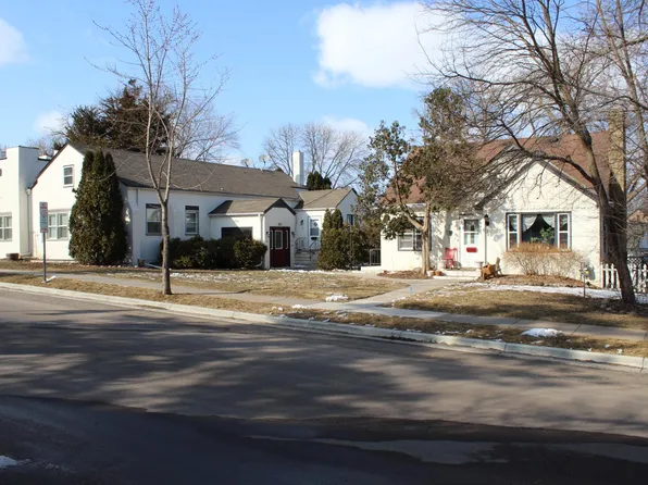 301 2nd St APT 7, Excelsior, MN 55331