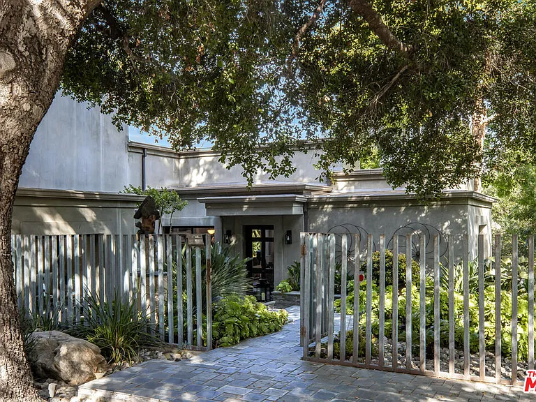 7770 Firenze Ave — Photo 2