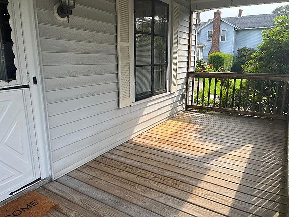 5th image of 414 W Walnut St