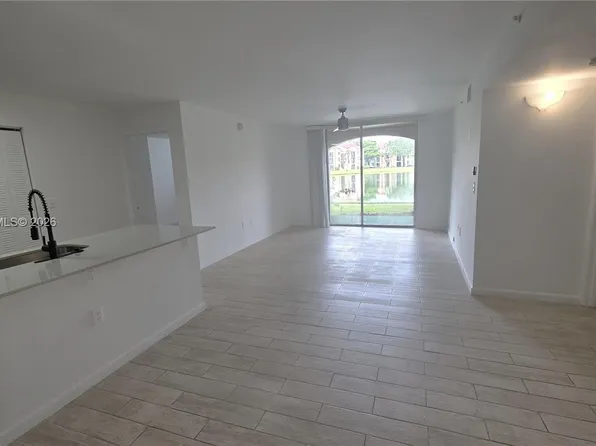 2021 Renaissance Blvd APT 104, Hollywood, FL 33025
