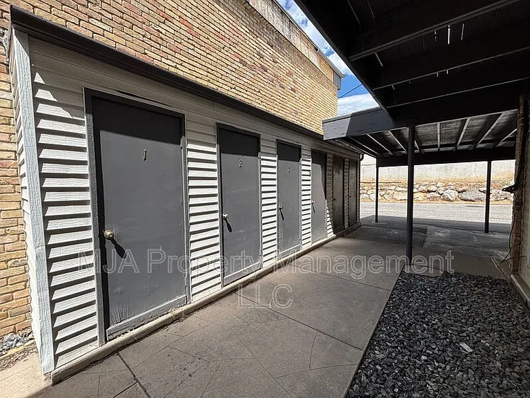 1165 Edgewood Dr #2 — Photo 30