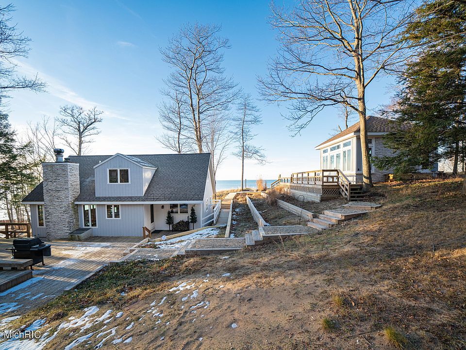 1st image of 20221 Lake Shore Dr