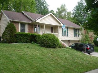 1007 Amesbury Ave, Liberty, MO 64068