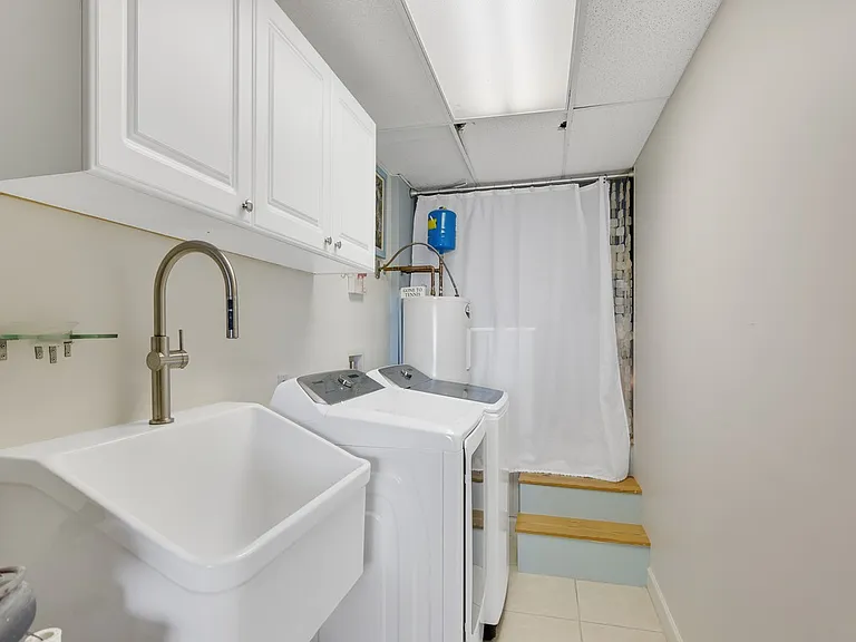 9470 Doubloon Dr — Photo 21