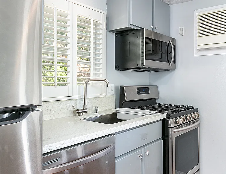 533 Sturtevant Dr #1/2 — Photo 8