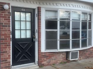 400 N Westridge, Carbondale, IL 62901