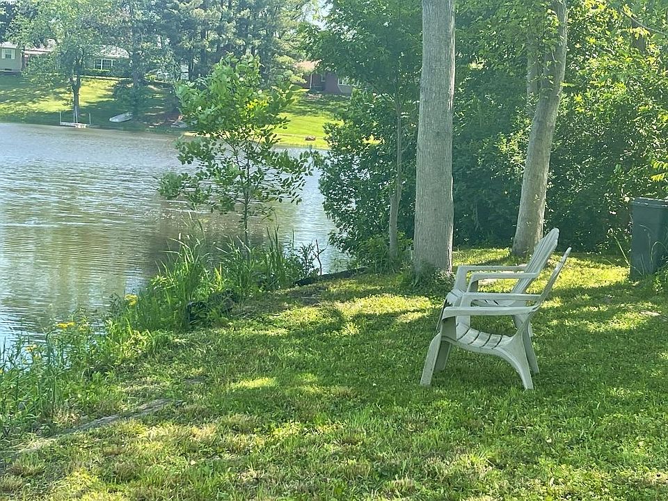 1st image of 247 Pauline Dr