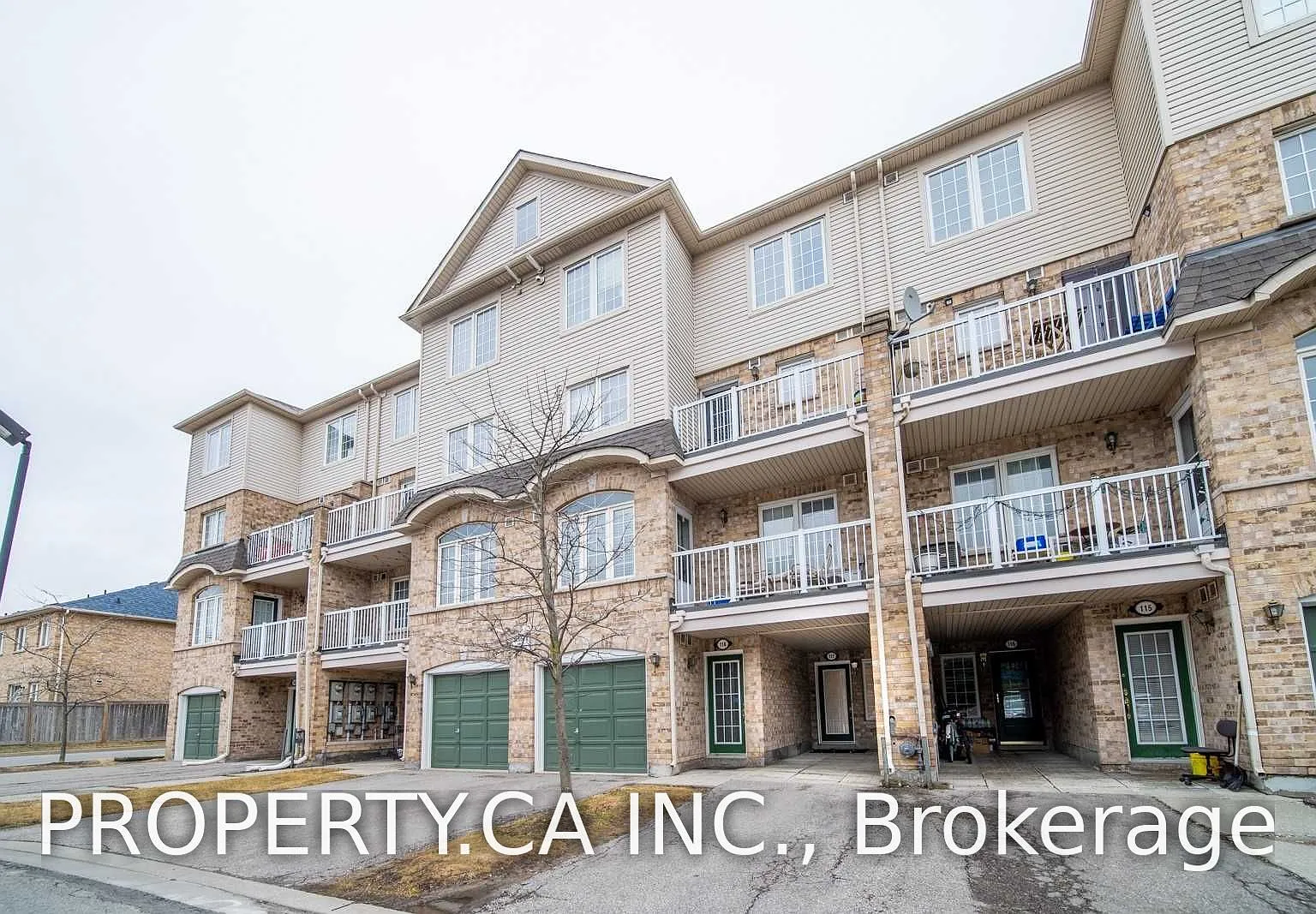 42 Pinery Trl — Photo 1