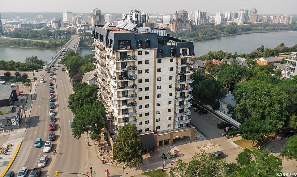1st image of UNIT 404-611 University DRIVE