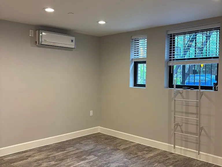 1749 T St NW — Photo 14