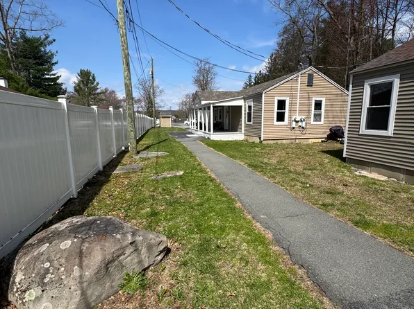 52 Sarine Rd APT 2, Wurtsboro, NY 12790